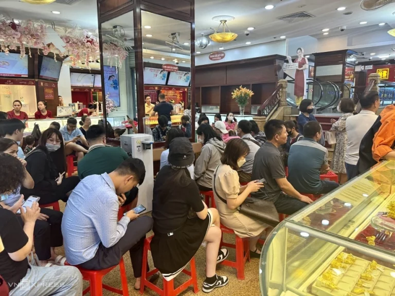 Tổng Hợp Tin Tức Giá Vàng Tuần Qua (25-31/10/2025): Biến Động Từ Các Sự Kiện Kinh Tế Lớn